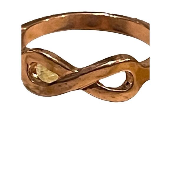 NWOT Rose Gold tone infinity ring US size 7.5 - Picture 6 of 6